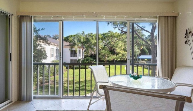 Charming 2 BR/2BA condo in The Meadows community - Off the Beachin' Path