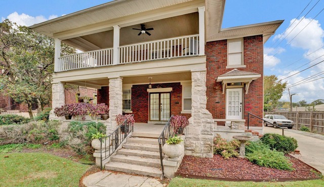 Charming 2-BR apt 4 min to hospital, free WiFi, in Memphis Midtown, free parking