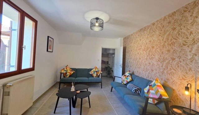 Charming 2-bedroom house in beautiful Chambon-sur-Voueize with Fibre