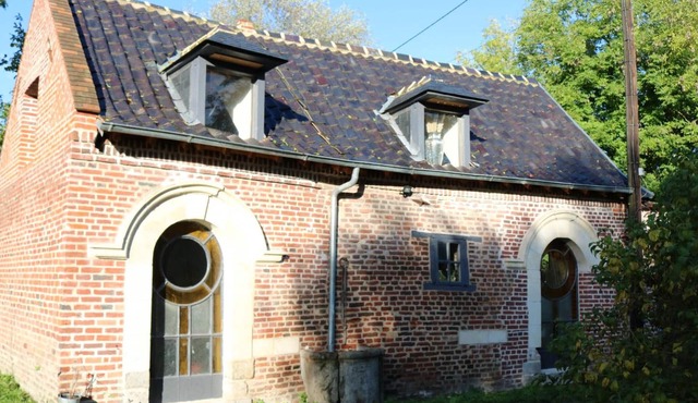 Charming 2-Person Loft in Historic Stable, Near Spa and Scenic Attractions