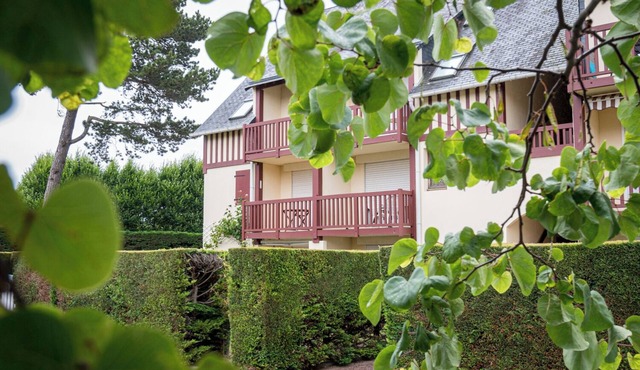 Charming 2-room apartment, sea, beach, not overlooked