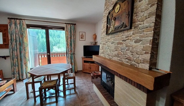 Charming 2-room apartment with balcony and parking in Col du Corbier