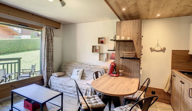 Charming 2-room apt in Combloux with terrace, parking and ski locker