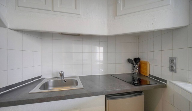 CHARMING 2 ROOMS NEAR FORVILLE A1B269