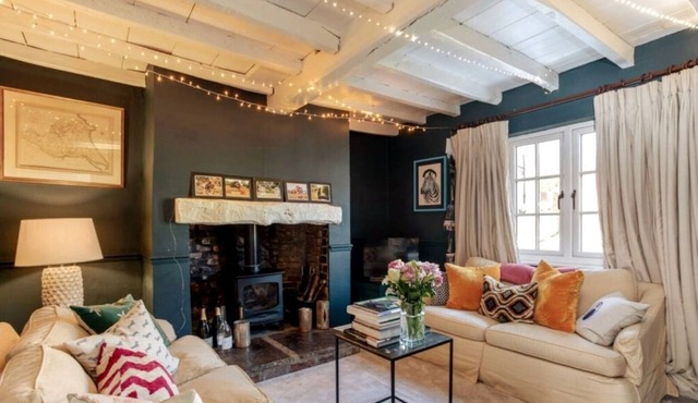 Charming 2BD Cottage near York, Cozy Retreat for 3