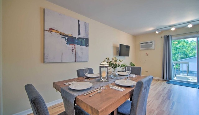 Charming 2Bd Townhome Near Beach & Base