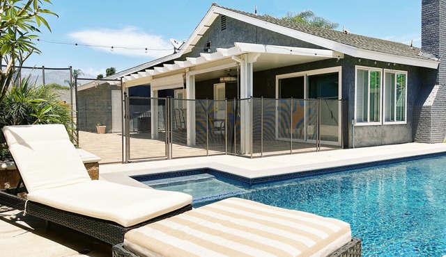 Charming 2bed 1bath Private pool self check-in Medical Center Downtwon Disney