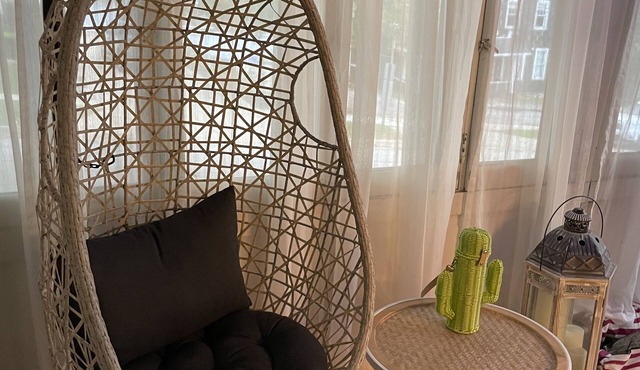 Charming 2BR/1BA Located in the ❤️ Of Downtown East Dundee