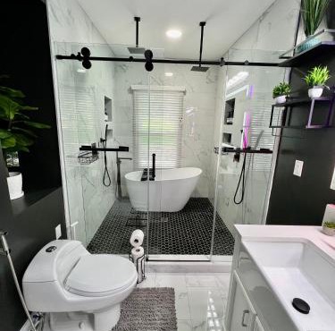 Charming 2BR 2BA 10 min DT Airport by LSP Homes