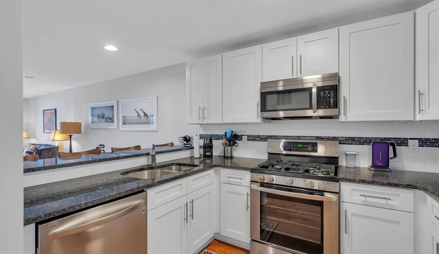 Charming 2BR/2Bath ocean view apartment with parking in downtown Sea Bright