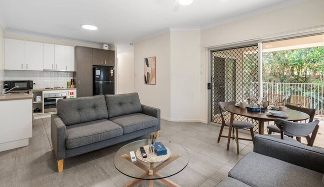 Charming 2BR Home in Serene Mount Warren Park