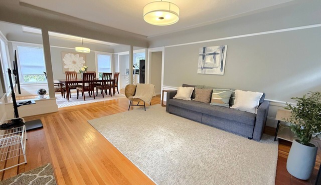 Charming 2BR house/Near Stanford