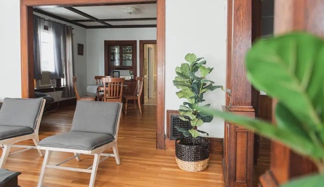 Charming 2BR in Hartford's Southwest Neighborhood