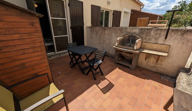 Charming 2BR Villa, Beaches Nearby, Terrace, Modern Amenities, Sleeps 4