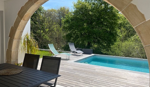 Charming 2BR with pool and parking in Basque house