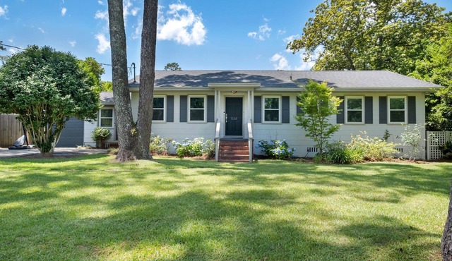 Charming 3/2 Midtown Home. Minutes from FSU. Fenced Backyard. Pet-Friendly.