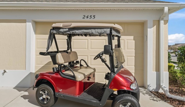 Charming 3/2 Villa in DeSoto with Golf Cart & Lanai – Book Your Villages Escape!
