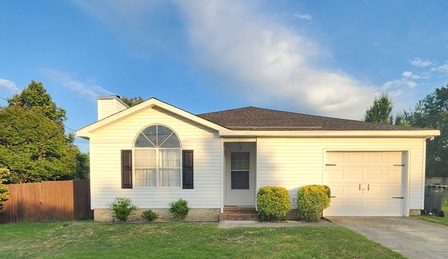 Charming 3 bd 2 bath home in Grovetown GA just off I20 exit 194