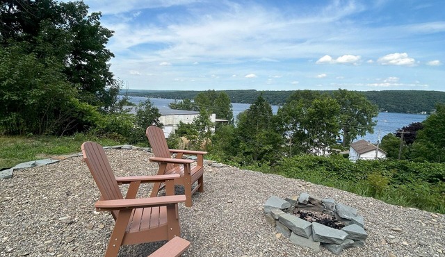 Charming 3 bdr. house close to Hammondsport and lots of local attractions!