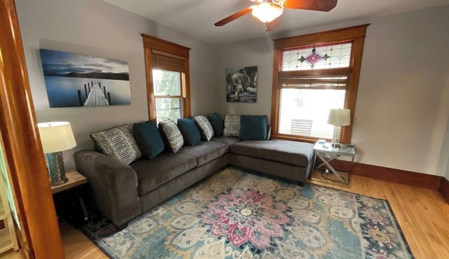 Charming 3 Bdrm by State Fair-Allianz Field -Como