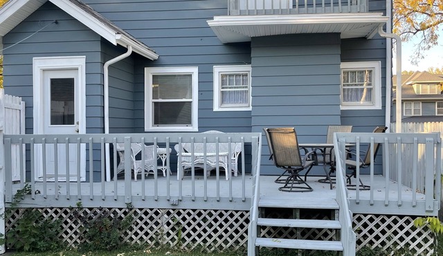 Charming 3 bed 1 bath home. 1 block to St. Mary's. 10 min walk to Mayo downtown.