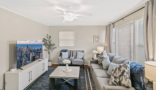 Charming 3 bed 1 story Home near Naval Base!