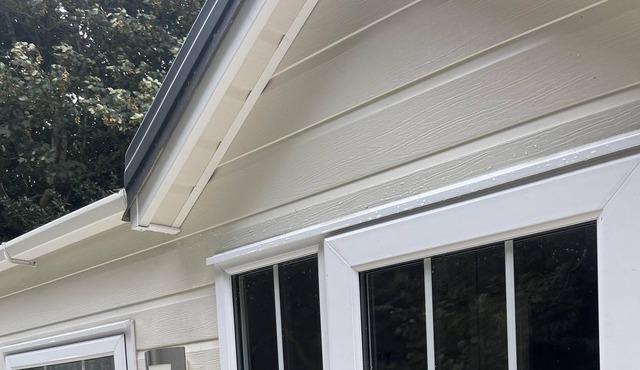 Charming 3-Bed Carven in Hastings