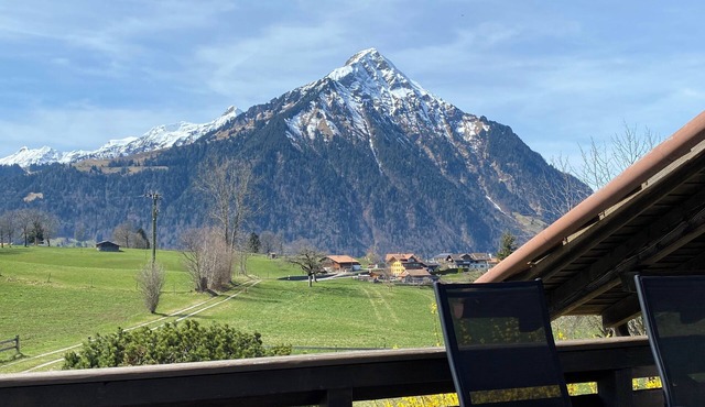 Charming 3-bedroom chalet in Aeschi 15min from Interlaken