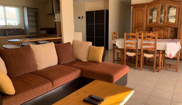 Charming 3-Bedroom Home with A/C, Near Beach & Cycling Trails, Sleeps 6