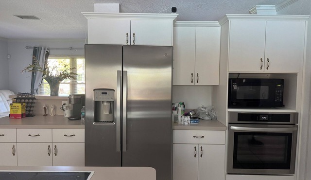 Charming 3-bedroom house with AC, WiFi in beautiful New Port Richey