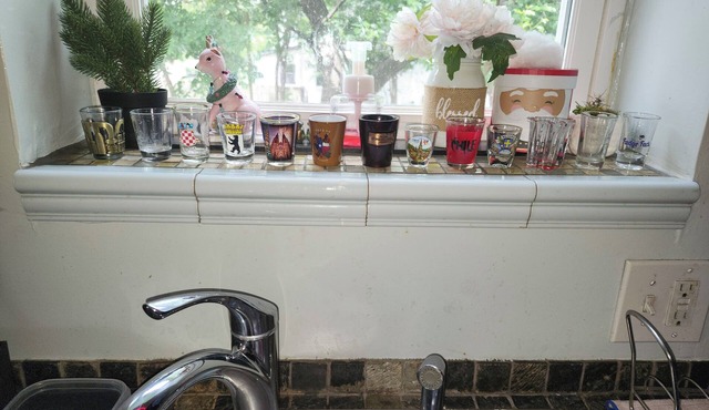 Charming 3-bedroom house in University City with AC, WiFi