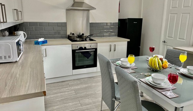 Charming 3-bedroom house in marvelous Merthyr Tydfil