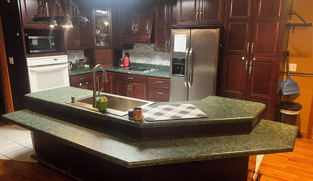 Charming 3-bedroom house in lovely Nashville with WiFi, AC