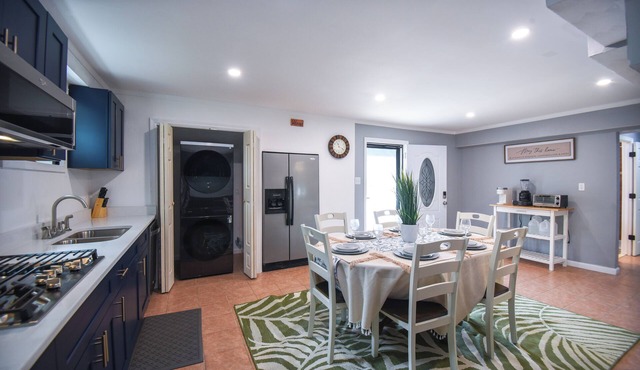 Charming 3-bedroom with Luxury Bathroom and Designated Office Space