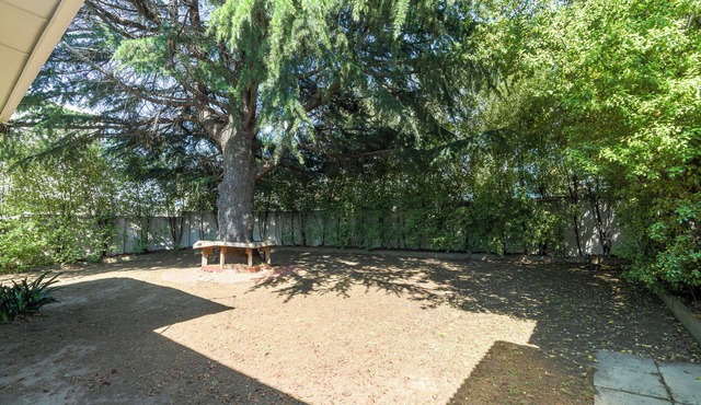 Charming 3-bedroom house in Glen Waverley with AC, WiFi