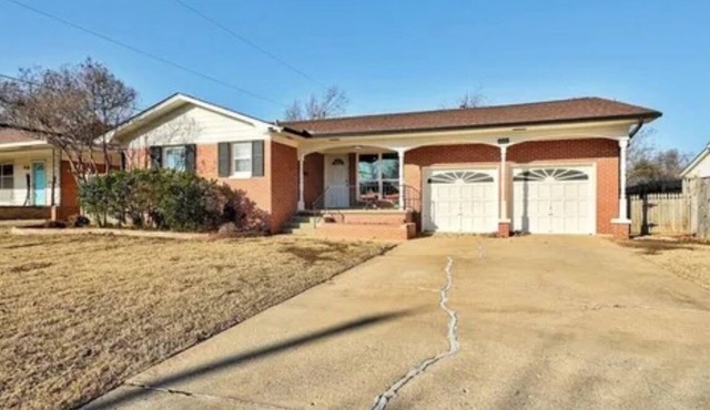 Charming 3-bedroom house with AC and WiFi in excellent Oklahoma City