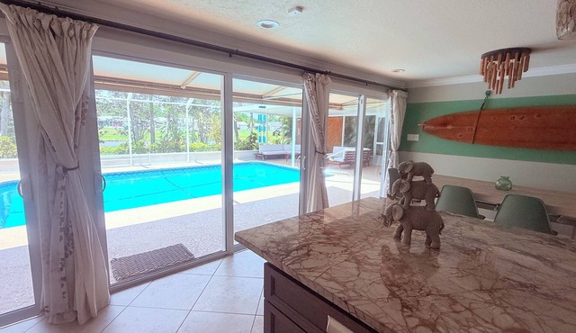 Charming 3-bedroom house with WiFi and AC in serene Port St. Lucie