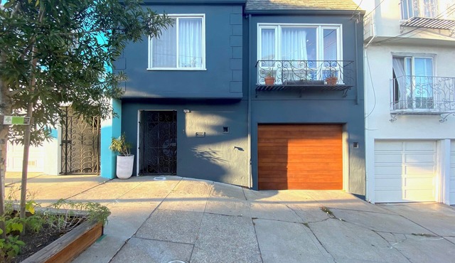 Charming 3-bedroom house in San Francisco with garage + patio