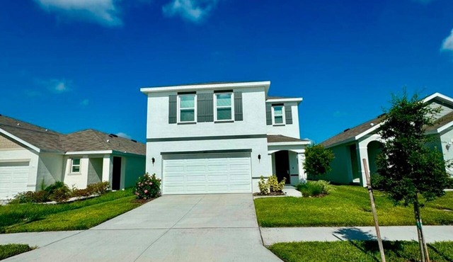 Charming 3-bedroom new house in Wesley Chapel with WiFi, AC