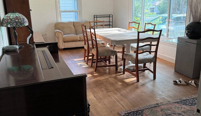 Charming 3-bedroom house with WiFi, AC in lovely Wichita Falls