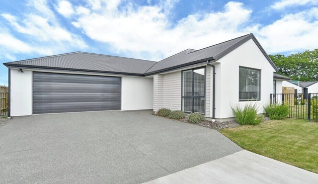 Charming 3-Bedroom, 2-Bathroom Home