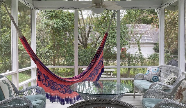 Charming 3-bedroom/2-Bathroom house with AC, WiFi in fabulous Lewes