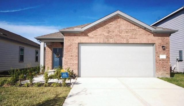 Charming 3-Bedroom 2 Full bath home with Wifi and AC in New Caney, Texas