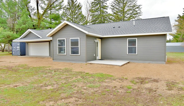 Charming 3-bedroom 2-bath house on Paul Bunyan State Trail in Pine River.