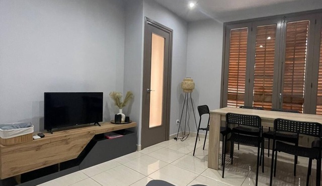 Charming 3-Bedroom Apartment in Central Camarasa