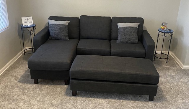 Charming 3-bedroom apartment in superb Chicago with WiFi