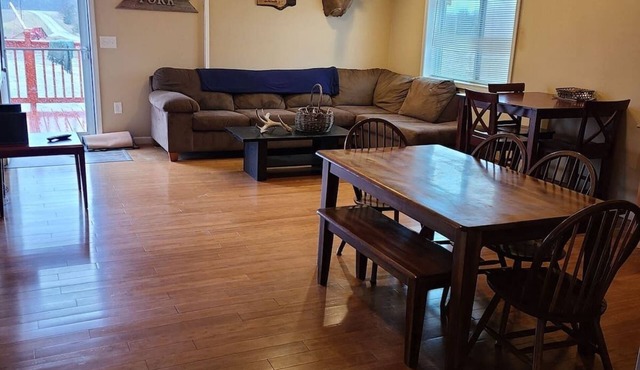 Charming 3-bedroom building with WiFi, AC in enjoyable West Point
