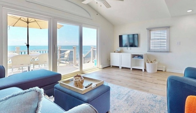 Charming 3 Bedroom Beach Front Cottage