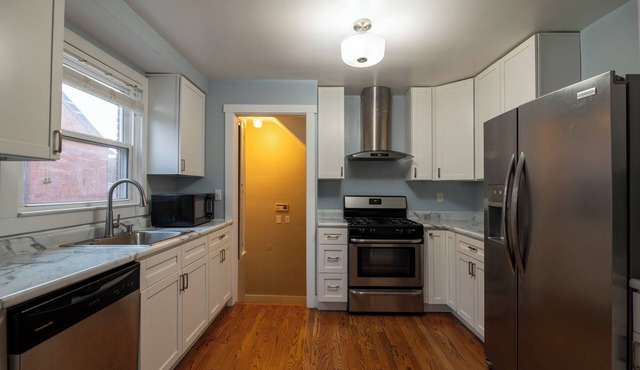 Charming 3-bedroom bungalow with WiFi, AC in welcoming Redford