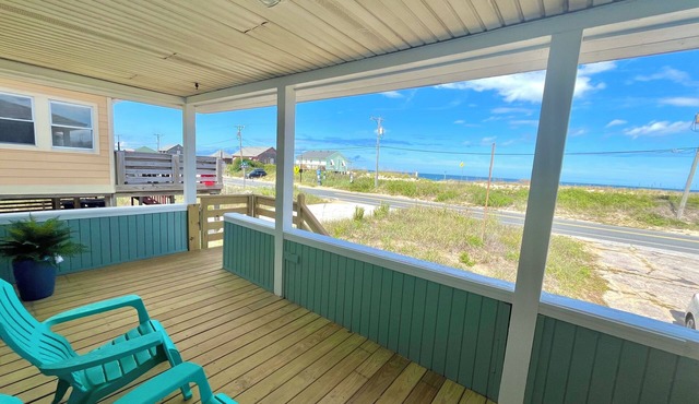 Charming 3-bedroom cottage with an Ocean View!
